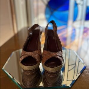 Brand: Vince Camuto / Style: Estera Wedge / Color: Beach / Size: 5.5M